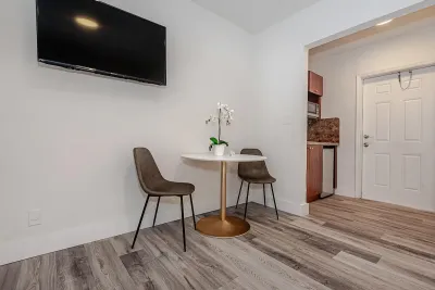 Beach Walk Deerfield